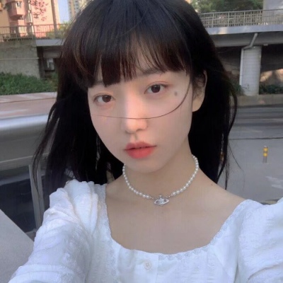 qq女头真人小清新真人高清图片(28张)