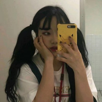 超好看女生自拍头像(精选28张)