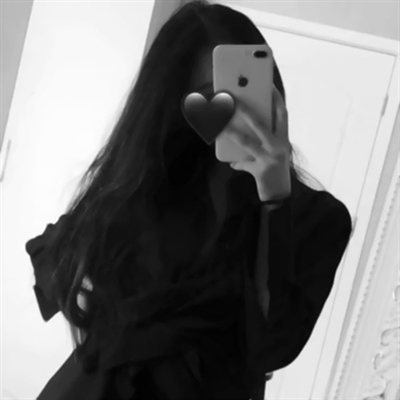 超好看女生自拍头像(精选28张)