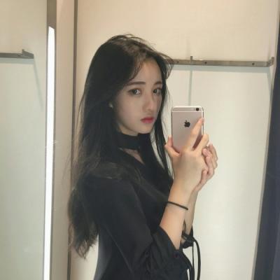 超好看女生自拍头像(精选28张)