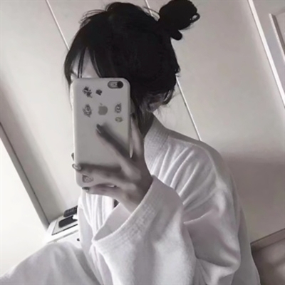 超好看女生自拍头像(精选28张)