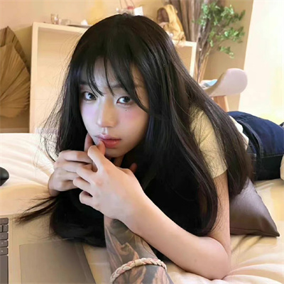 好看的酷女孩头像(精选26张)