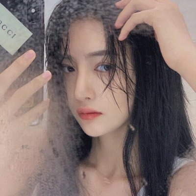 好看的酷女孩头像(精选26张)