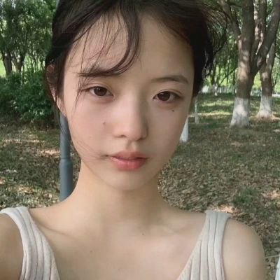 网红绿茶女头像(精选22张)