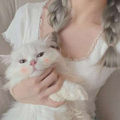 网红绿茶女头像(精选22张)