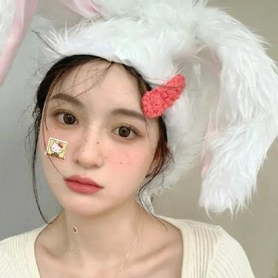 小众真人女生头像(24张)