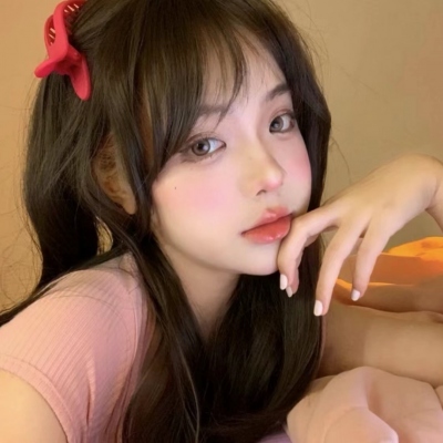 小众真人女生头像(24张)