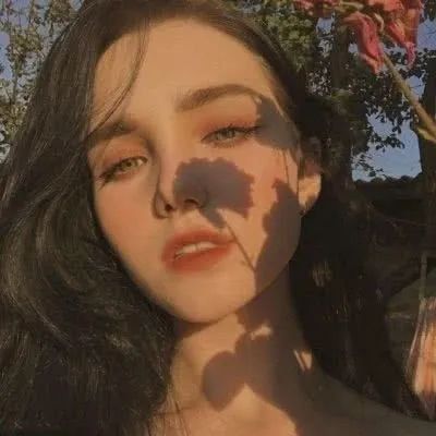 小众优质真人女头像(22张)