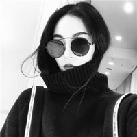 戴墨镜的稳重浪漫霸气女生头像(精选18张)