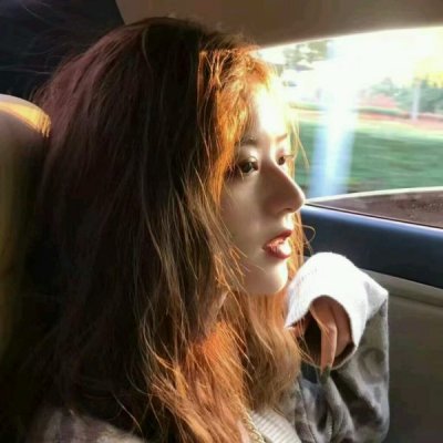 高清潮流范儿的图片女生头像大全(精选24张)