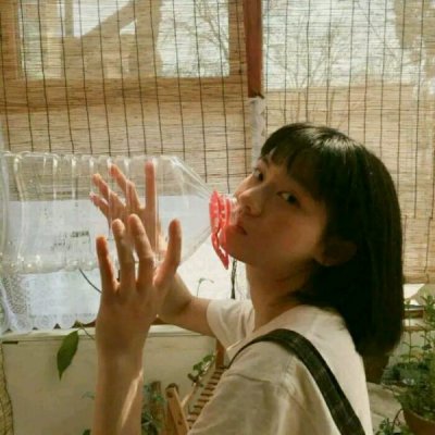 高清潮流范儿的图片女生头像大全(精选24张)