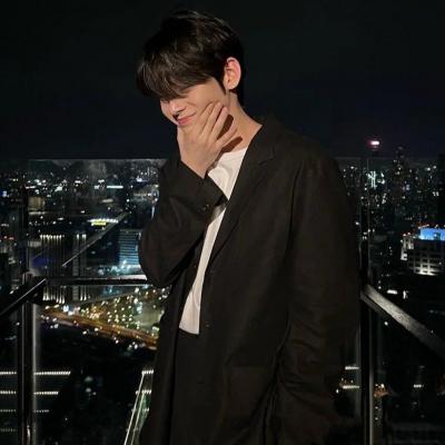 2023年网红头像男(26张)