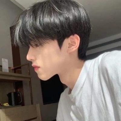 2023年网红头像男(26张)