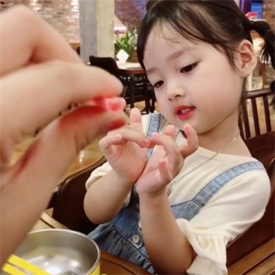 可爱的小女孩头像超萌高清(精选24张)