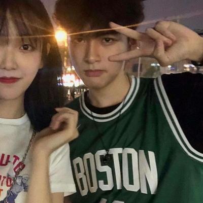 情侣头像一男一女接吻头像(精选18张)