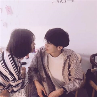 情侣头像一男一女接吻头像(精选18张)