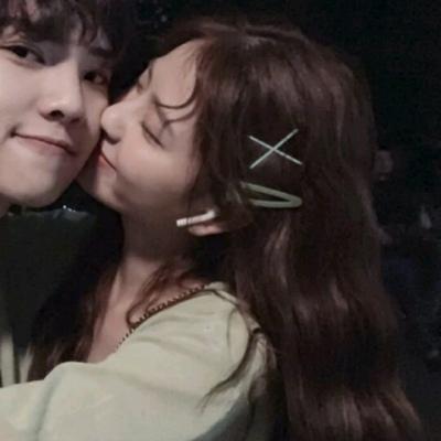 情侣头像一男一女接吻头像(精选18张)