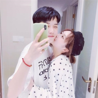 情侣头像一男一女接吻头像(精选18张)