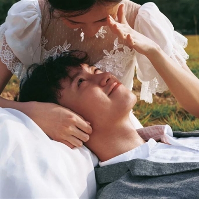 情侣头像一男一女真人分开(精选18张)