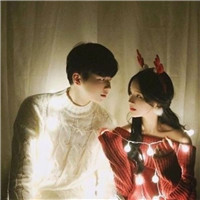 吻在一起的情侣头像真人(16张)