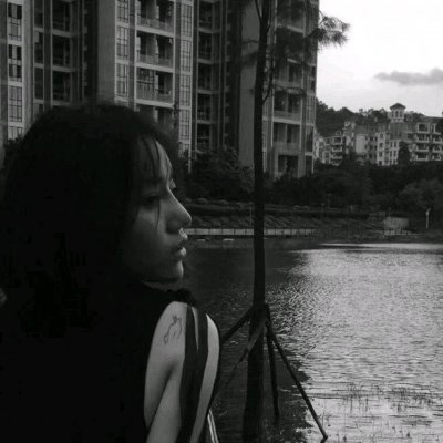 黑白御姐头像气质动漫(16张)