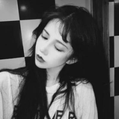 黑白御姐头像气质动漫(16张)