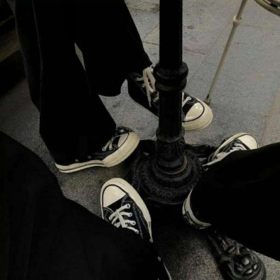 黑白御姐范的头像高清(精选22张)