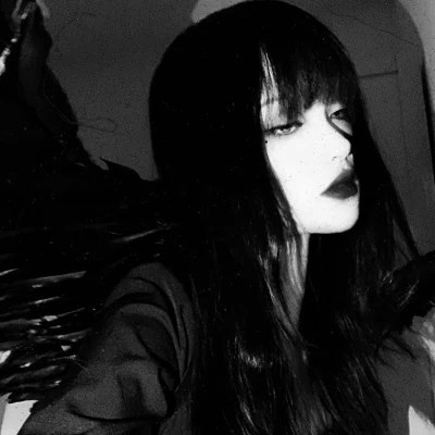 女头霸气御姐黑白(精选18张)