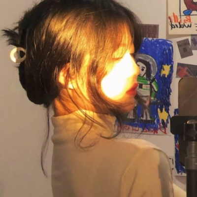 时尚美女扣扣头像真人(16张)