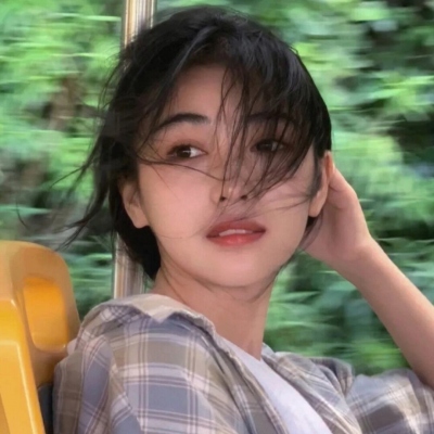 时尚美女扣扣头像真人(16张)