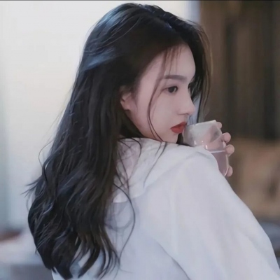 时尚美女扣扣头像真人(16张)