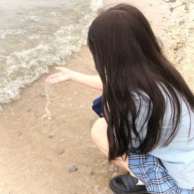 时尚美女扣扣头像真人(16张)