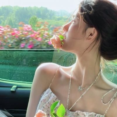 超好看的女生头像真人清新(26张)