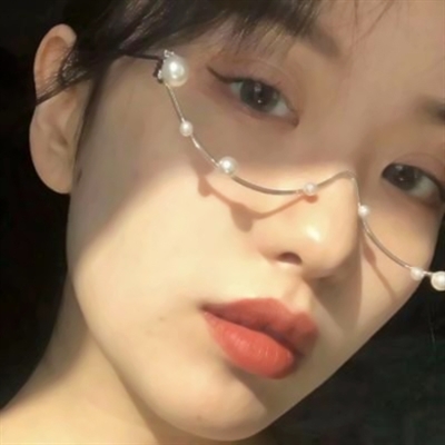 最火的女生头像真人清新(27张)