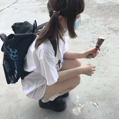 女生真人头像小红书(24张)