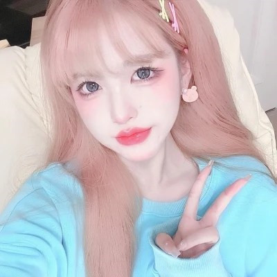 2023新款好看的头像真人(34张)