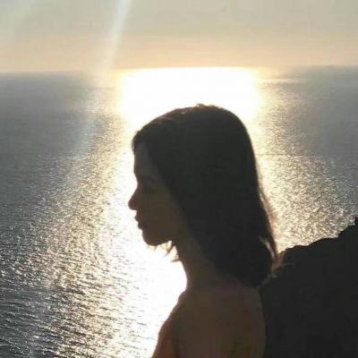 吸引人的头像女生可爱(精选24张)