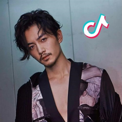 高清带有logo标志的精美头像图片(24张)