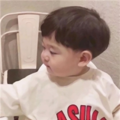 微信情侣头像可爱小孩一对(精选24张)