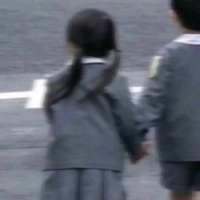 微信情侣头像可爱小孩一对(精选24张)