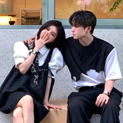 高冷宠溺的情侣头像(18张)