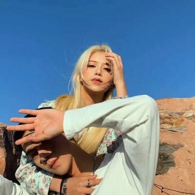 高级感不俗气的情侣头像(精选22张)