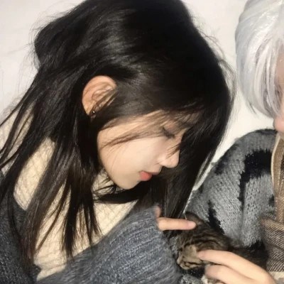 高级感不俗气的情侣头像(精选22张)