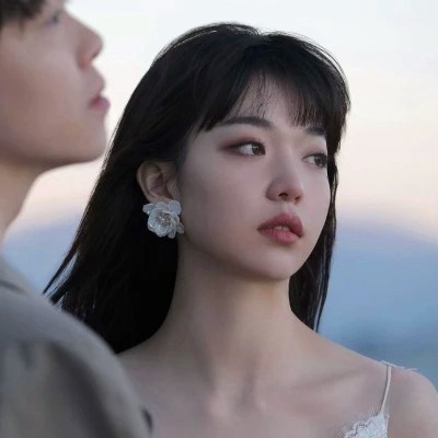 高级感不俗气的情侣头像(精选22张)