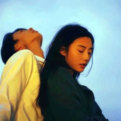 高级感不俗气的情侣头像(精选22张)
