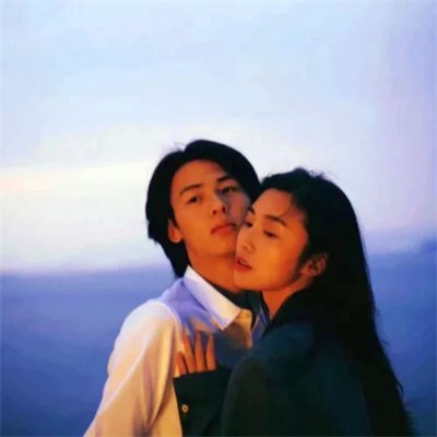 高级感不俗气的情侣头像(精选22张)