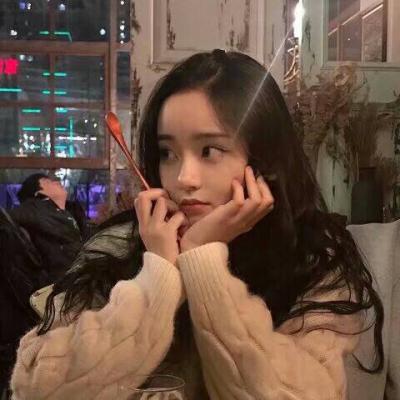 意境女生头像高清图片(18张)