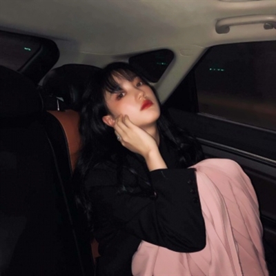 意境女生头像高清图片(18张)