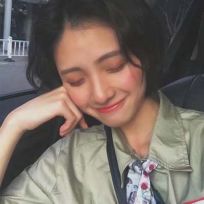 有意境的女孩头像(精选28张)