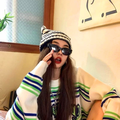 高端大气女性头像(30张)